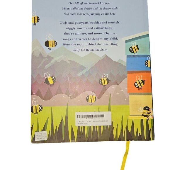 A Sailor Went to Sea, Sea, Sea: Favourite Rhymes from an Irish Childhood - Picture 2 of 2